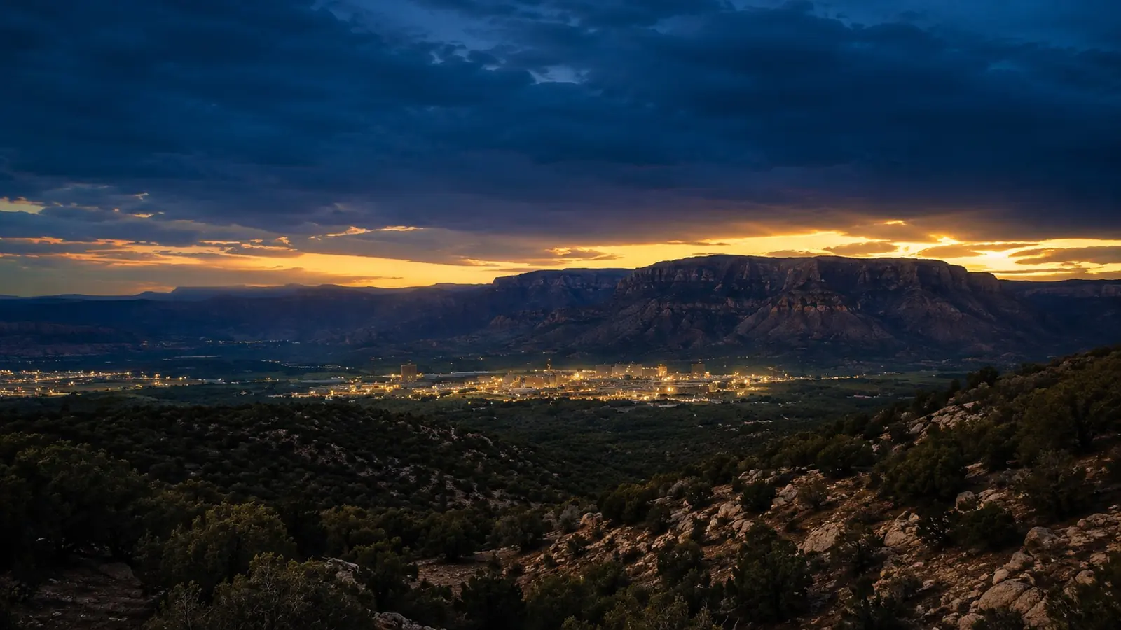 Los Alamos mesa and facility exterior
